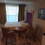 Hotel Cadde Bakirkoey 3*
