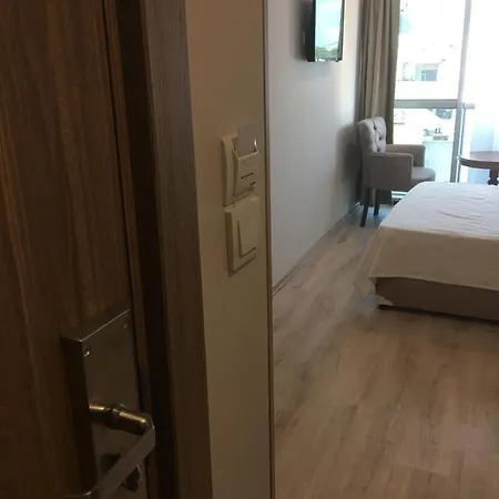 Szálloda Cadde Bakirkoey 3*